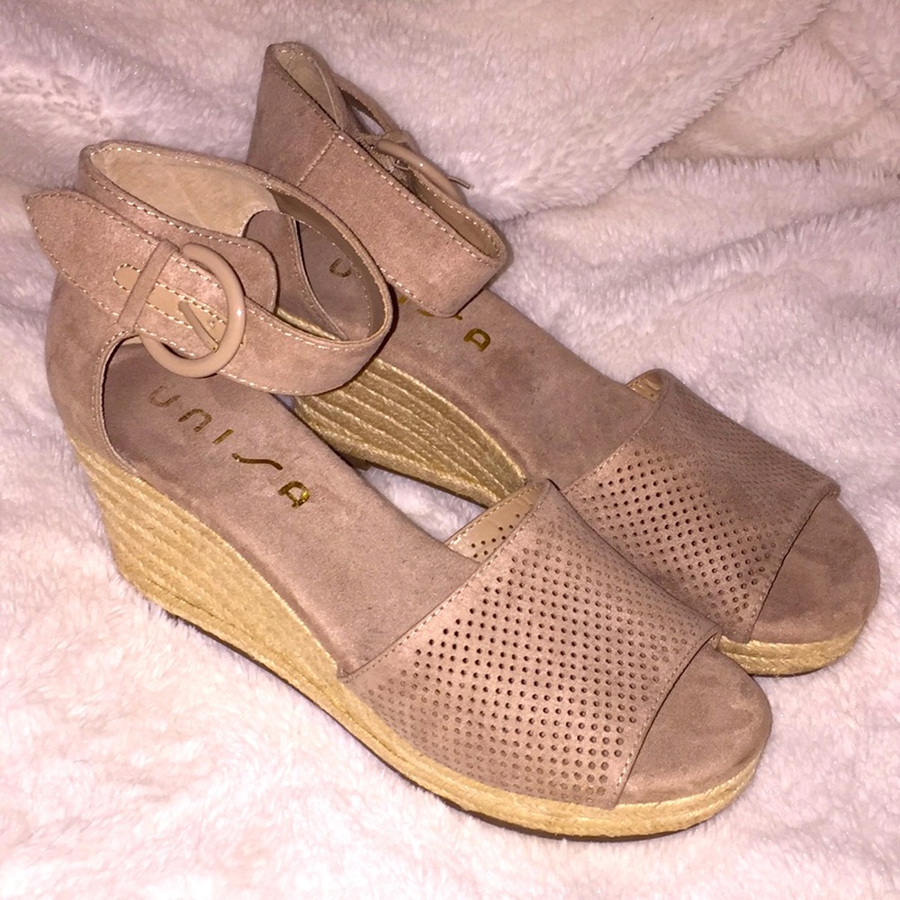Unisa Nude Faux-Suede, Straw Wedge